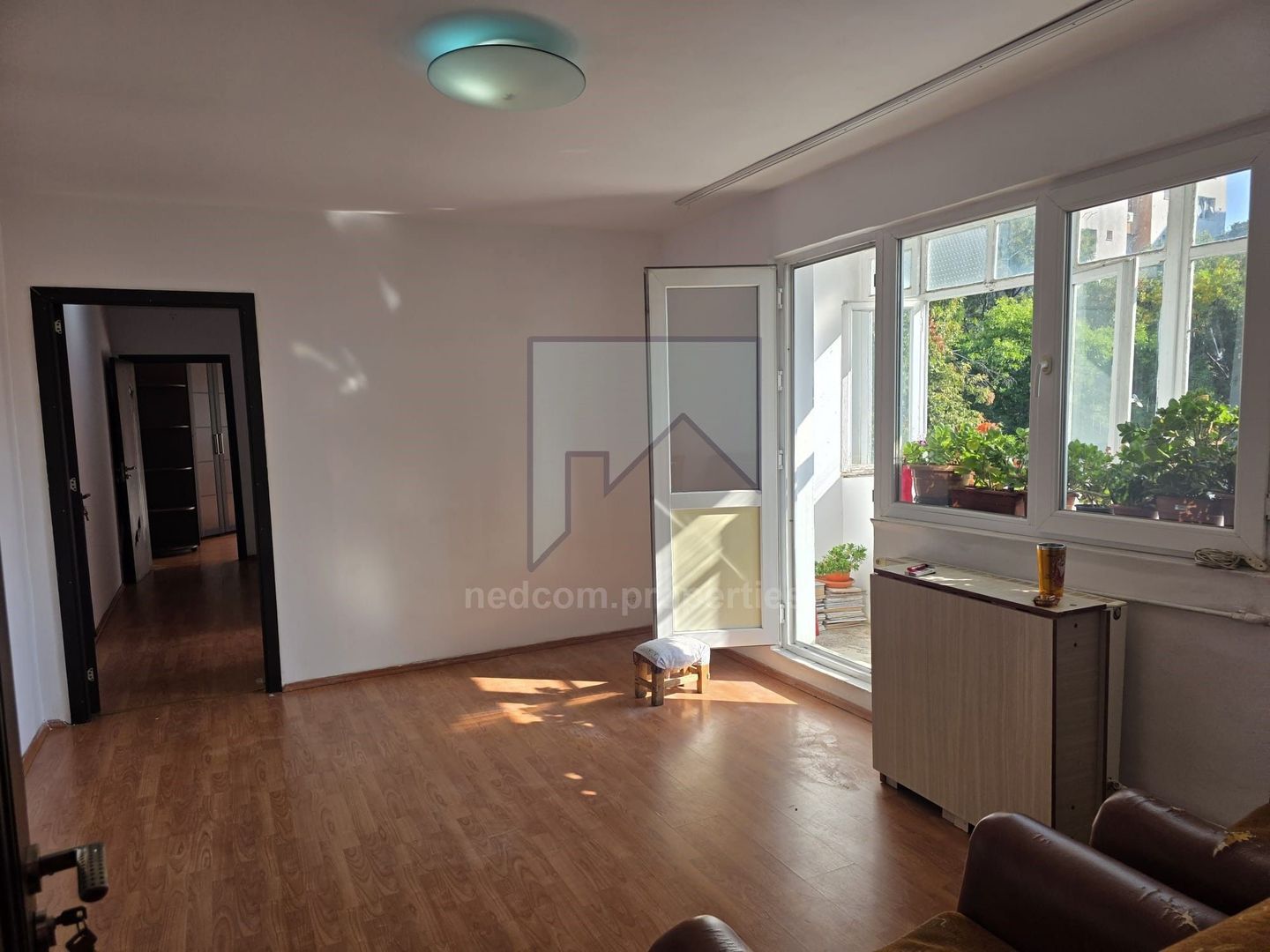 Vanzare apartament 3 camere - Berceni - str. Covasna - Poză 2