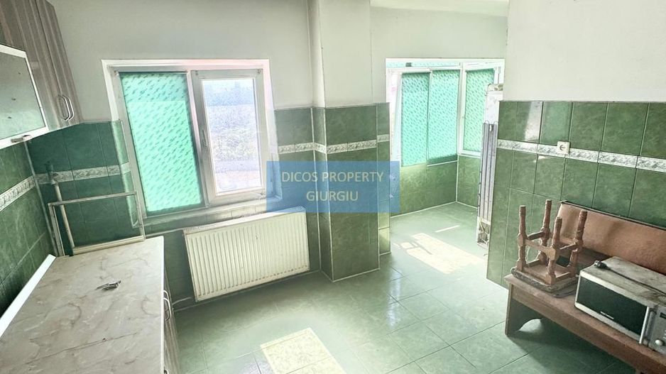 Apartament 3 camere – Bulevardul Mihai Viteazu - Poză 1