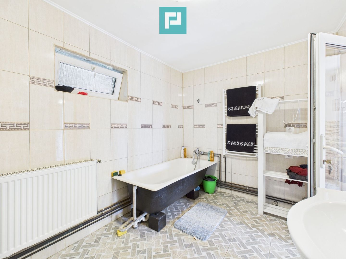 Casă 4 camere centru Vinga - Poză 11