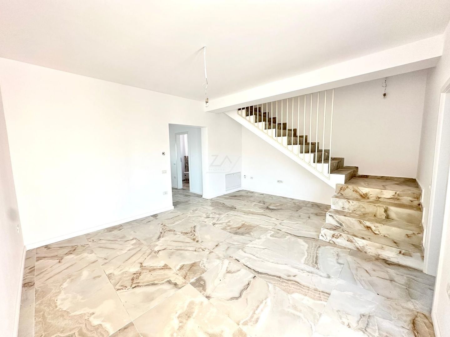 COMISION 0! Finalizat - toate utilitatile. 3 dormitoare. Drum pavat. - Poză 2