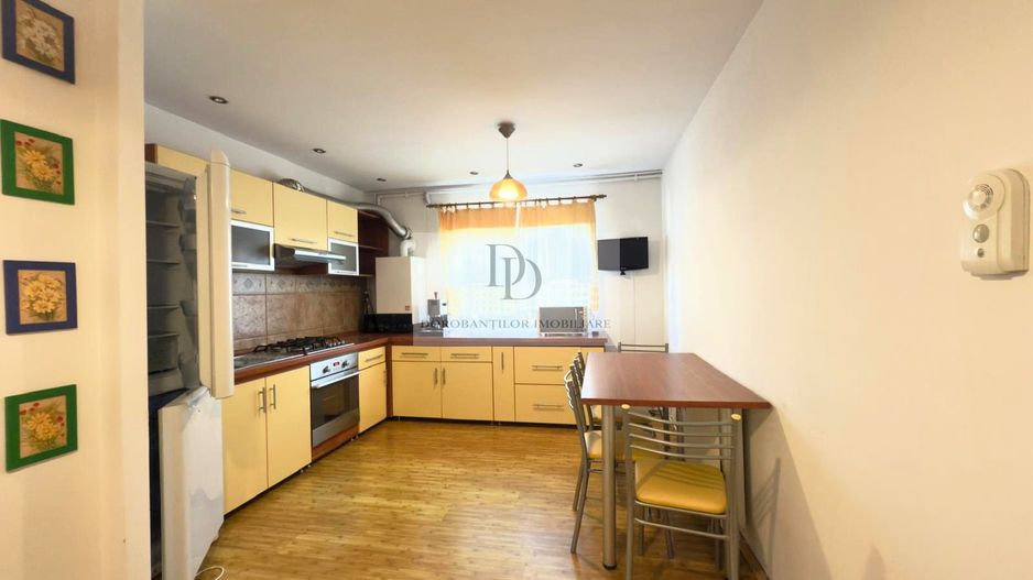 Închiriere apartament 3 camere – Calea Dorobanților-Parcare exterioară - Poză 3