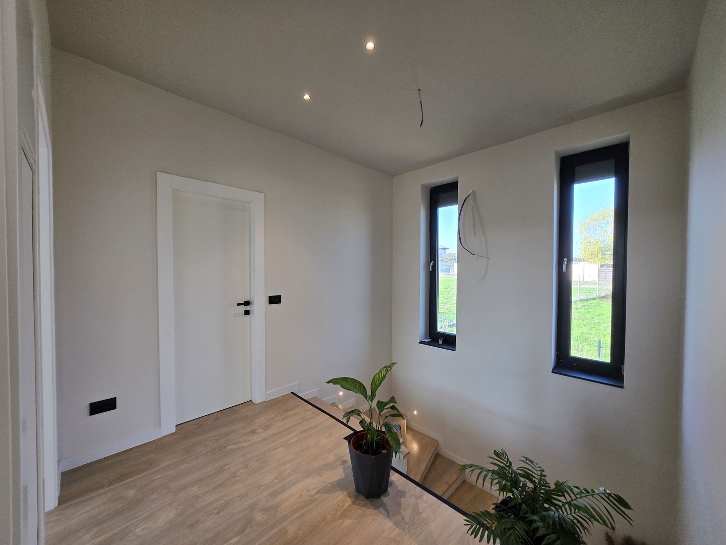 Casa noua 151mp curte 1000m Frumusani mobilata lux -langa Lac/Primarie - Poză 7