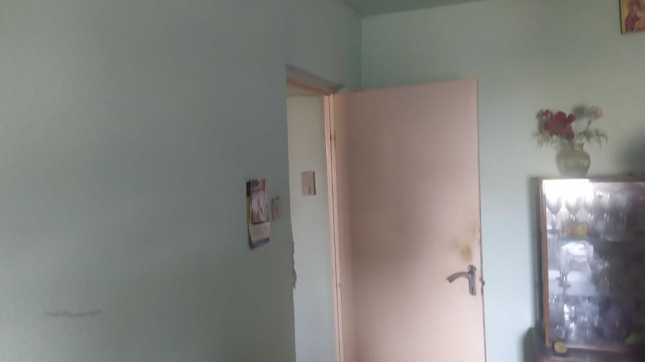 2 camere - Vitan - vanzare - Poză 1