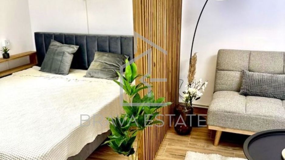 Apartament o cameră, 30 mp,  ultracentral, curte interioară 30 - Poză 1