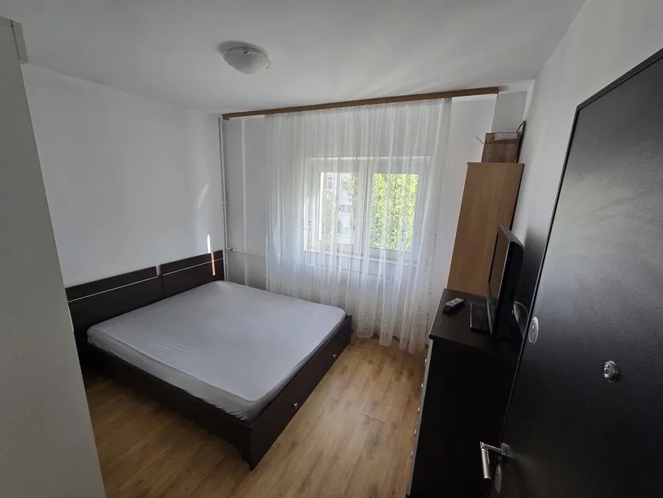 3 camere decomandat Gorjului, lângă metrou, ideal studenți - Poză 2