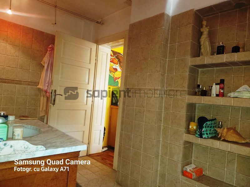 Casa cu 6 camere str.E Teodoroiu - Poză 11