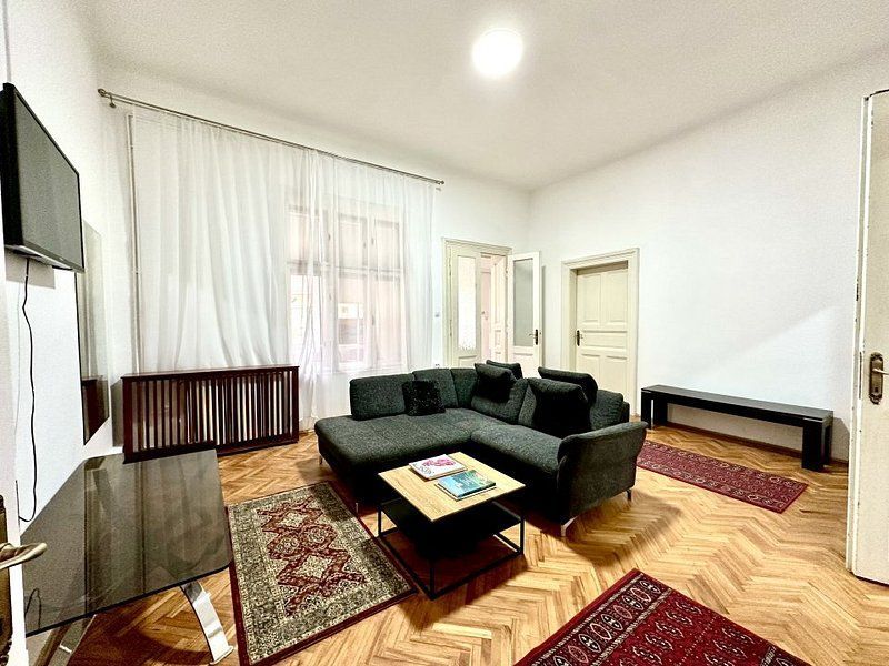 Apartament central, 4 camere - renovat - Poză 4