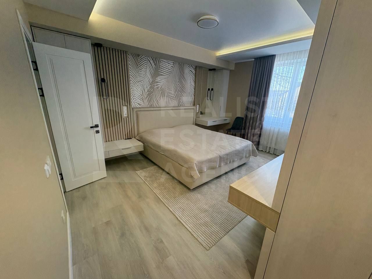 Chirie, apartament, 3 camere, strada Alexandru Vlahuţă, Centru - Poză 8