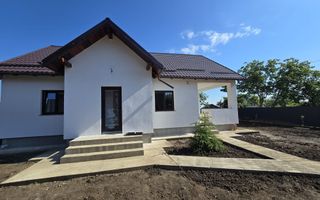 Casă Nouă Modernă de Vânzare –Sărata, Bacău,Confort, Spațiu și Liniste - Poză 2