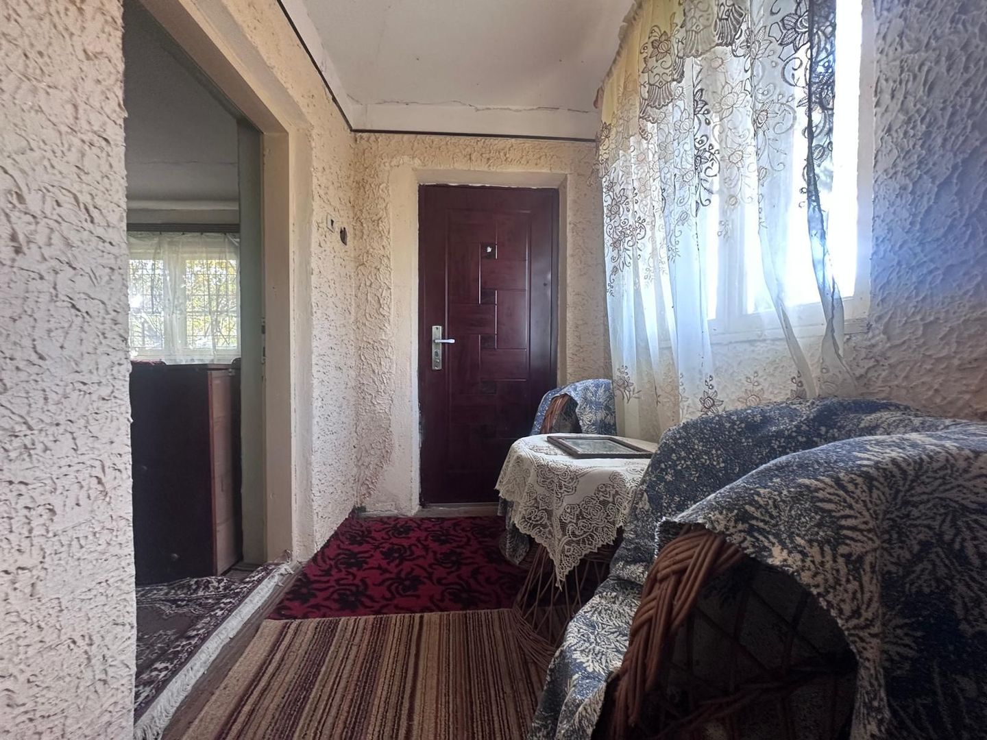 Vanzare casă cu teren mare în satul Cazaci – aproape de Târgoviște - Poză 7