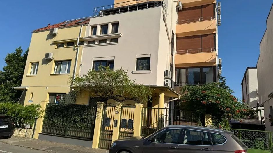 Apartament de inchiriat | 3 camere in Vila|  Vatra Luminoasa - Poză 1