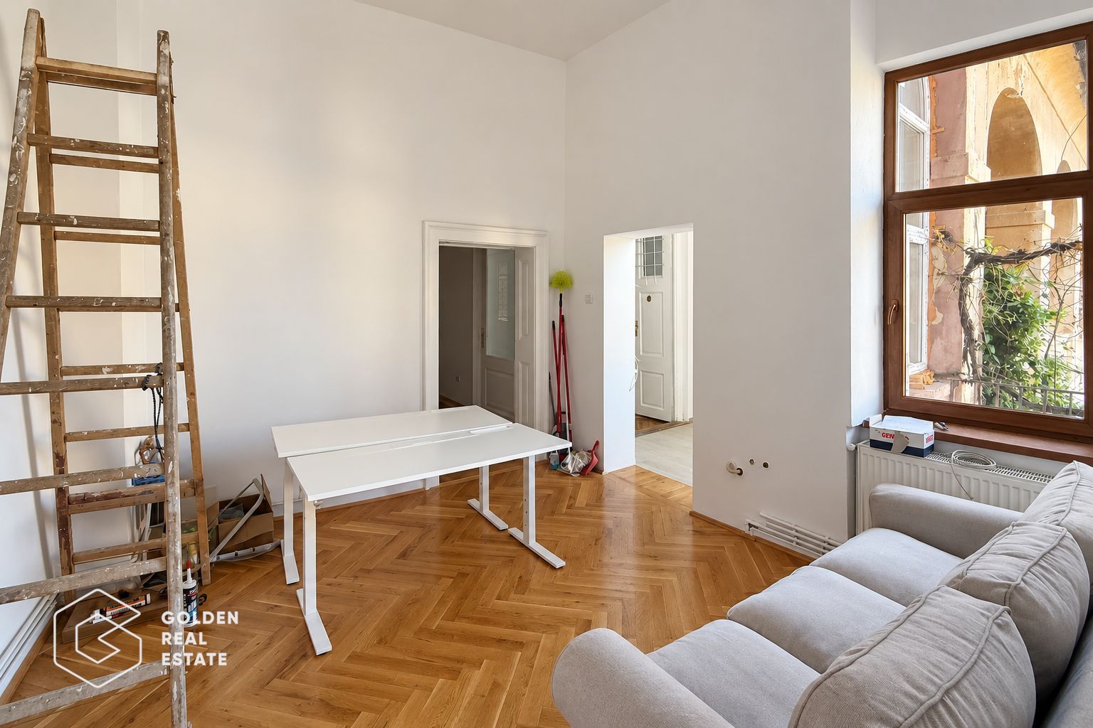 Apartament ultracentral, 3 camere, ideal atat ca locuinta, cat si pt birouri - Poză 4