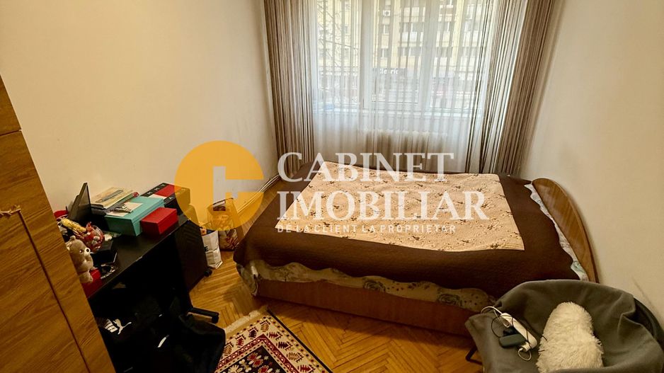 2 Camere Decomandat -  Etaj 2 - Bld. Alexandru Cel Bun - Poză 4