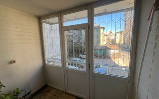 3 Camere Decomandat Central –90mp | Vizibilitate Excelentă | Potențial - Poză 10