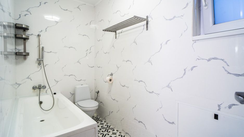 Domnesti - Tudor Vladimirescu - Energeticienilor, casa 4 camere, stb - Poză 10