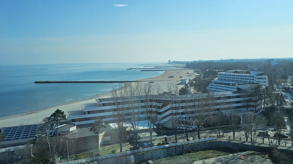 Sea View Olimp, Apartament 3 camere mobilat, vedere la mare - Poză 13
