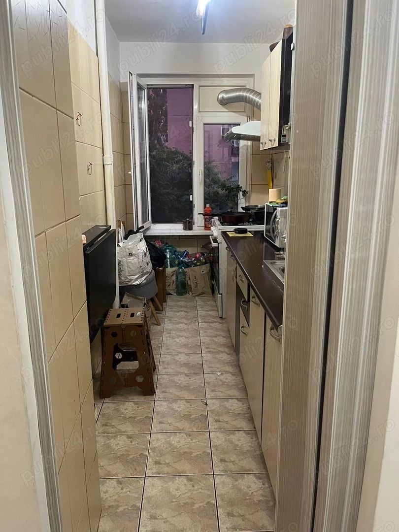 APARTAMENT DE 3 CAMERE BLOC 1992 METROU ROMANCIERILOR - Poză 4