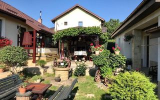 Proprietate deosebită în Aroneanu – 2 case pe teren generos de 1209 mp - Poză 3