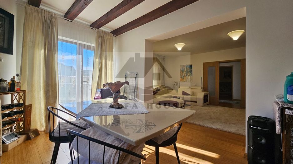 Casă individuala cu 5 camere, 270 mp, Tractorul - zona Coresi - Poză 8