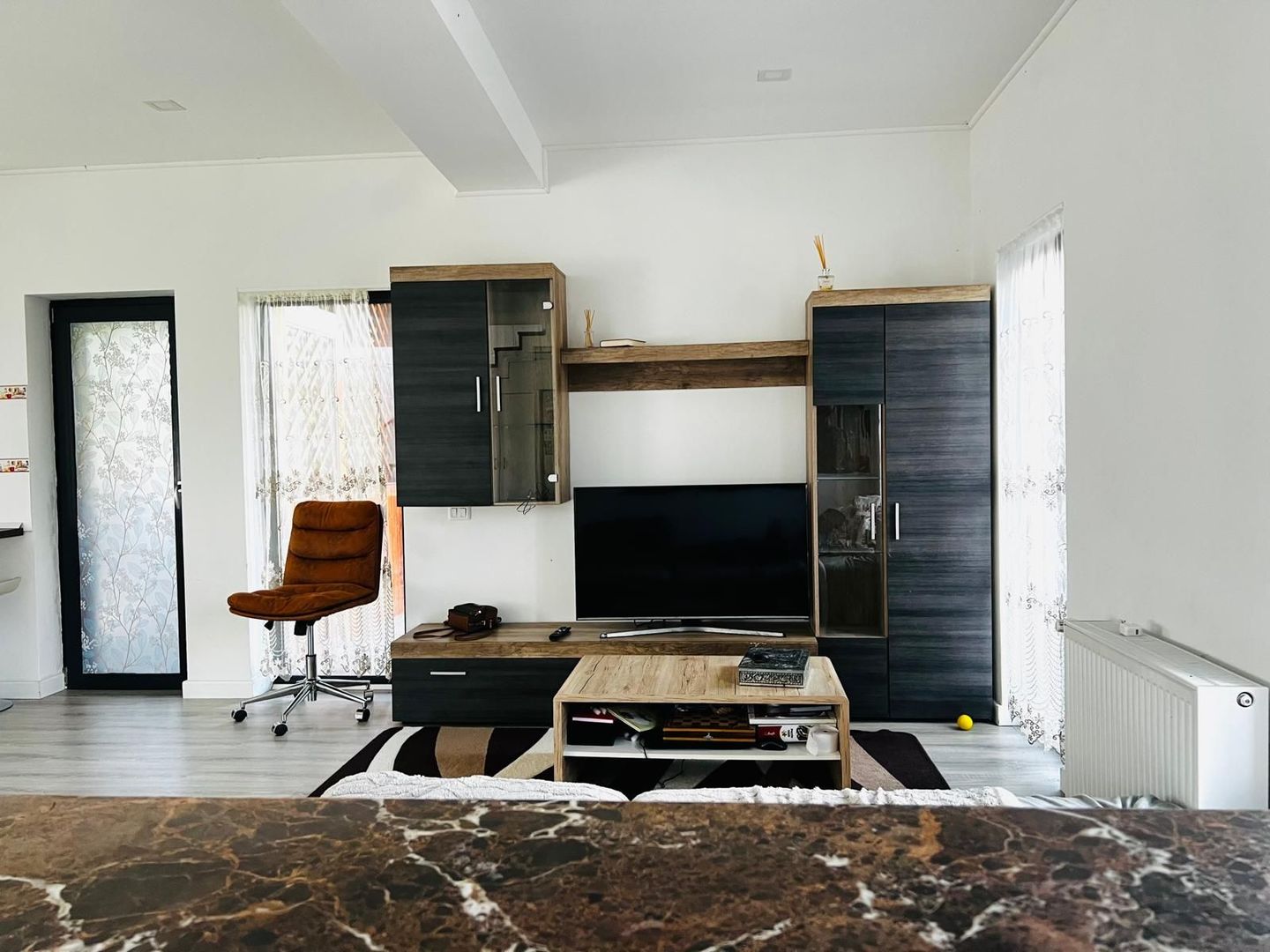 Duplex cu 4 camere, amplasament excelent |Dumbrăvița| - Poză 4