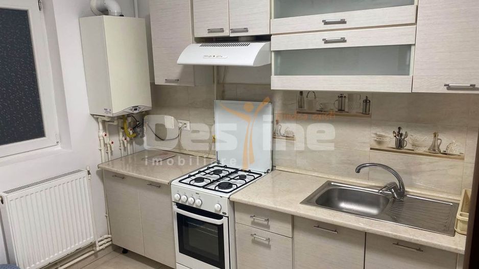 Apartament cu 3 camere de închiriat, zona Tomis Nord, Constanța - Poză 3