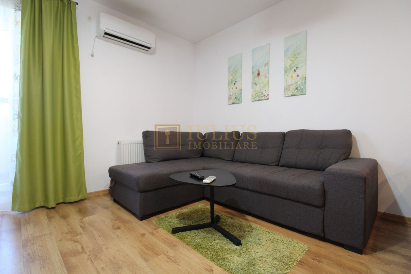 Uranus, 2 camere, centrala proprie, parcare - Poză 2