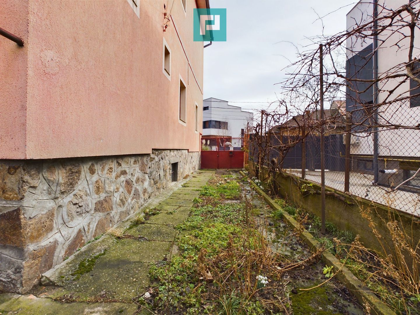 Vilă pe strada 9 Mai, Romanilor - Poză 9