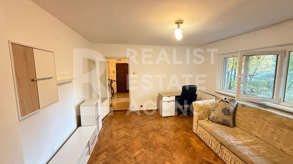 Vânzare, apartament, 2 camere, plus anexa - Poză 2