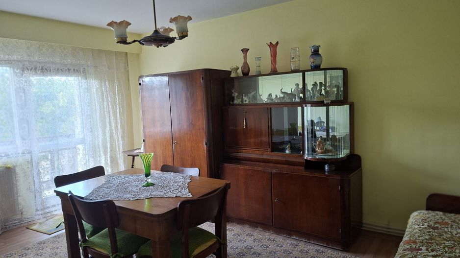 Apartament cu 4 camere de vanzare/centru Turda - Poză 11