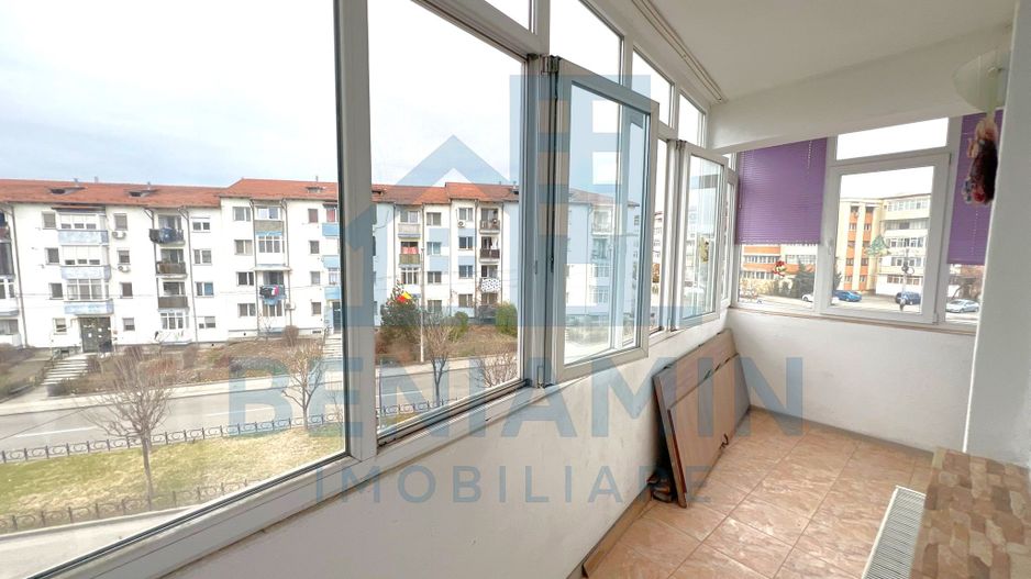 3 camere-2 bai-bloc nou-2 balcoane-Centrala-Apa separat-Mobilat-liber - Poză 7