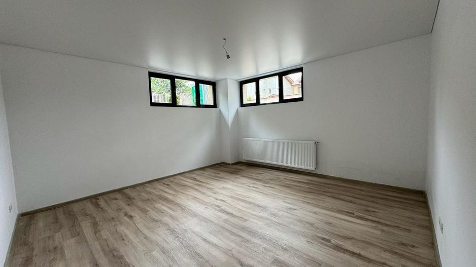 Garsonieră Luminoasa cu Balcon Spațios - Poză 4