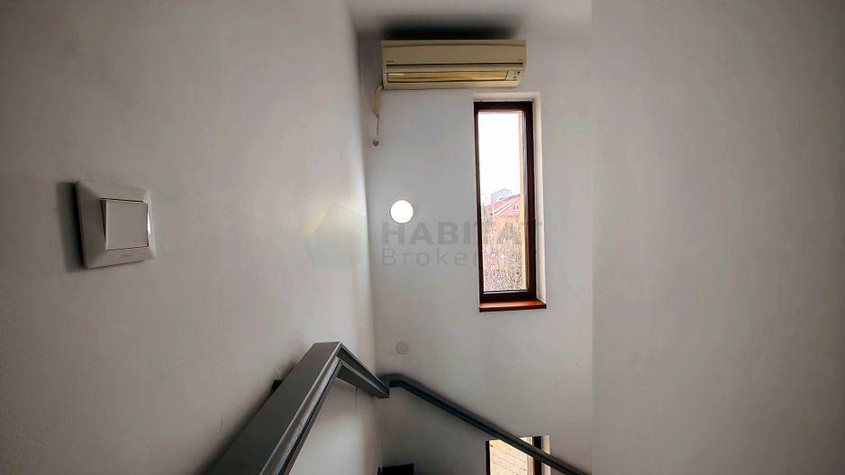 Vilă Individuală cu o curte generoasa zona Aparatorii Patriei - Poză 11