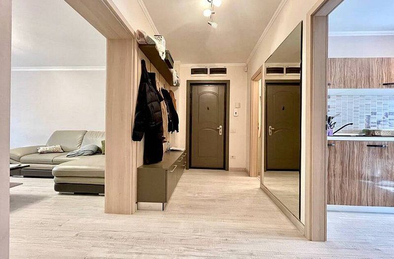 Apartament renovat în Piaţa Unirii – Investiție ideală! - Poză 1