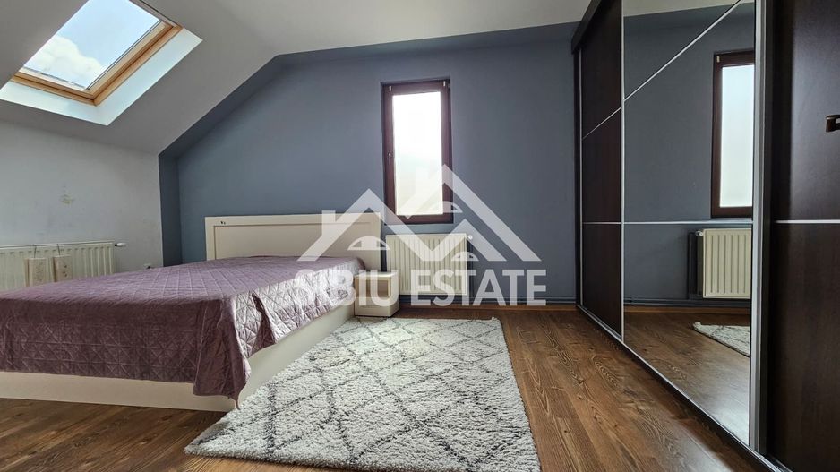 Casa de inchiriat 6 parcari - Poză 6