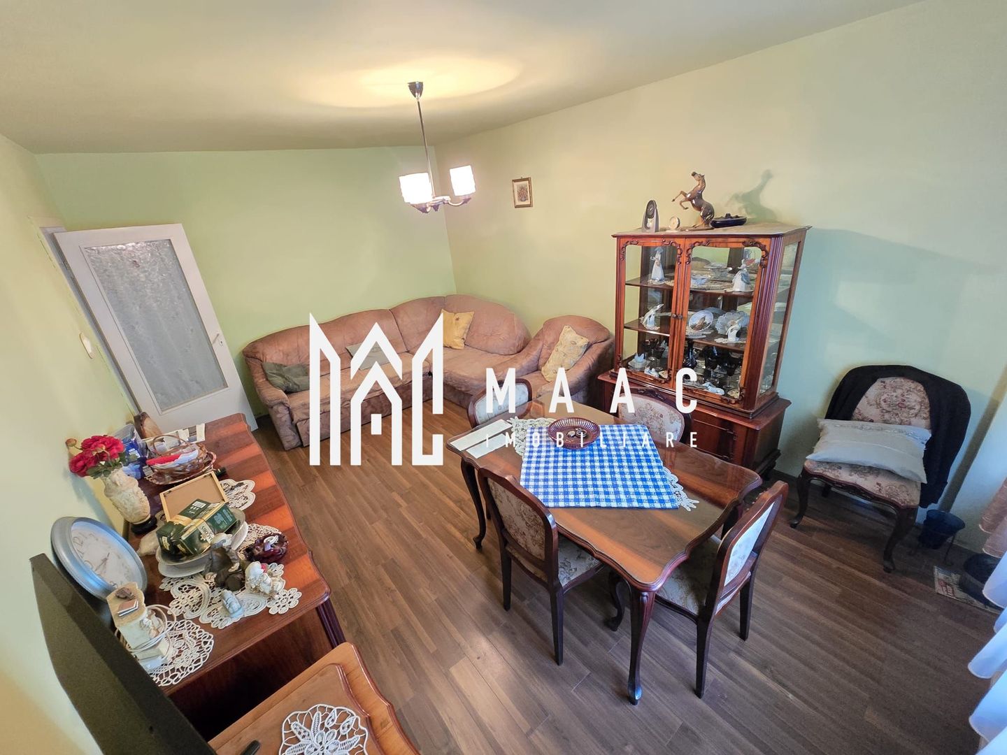 Apartament 3 camere decomandate 2 bai Zona Strand - Poză 12
