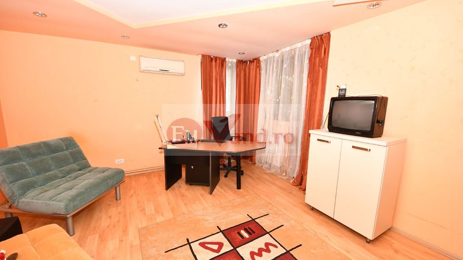 Vila spatioasa, pretabil pentru locuit/clinica, zona Micro 17 – Galati - Poză 44