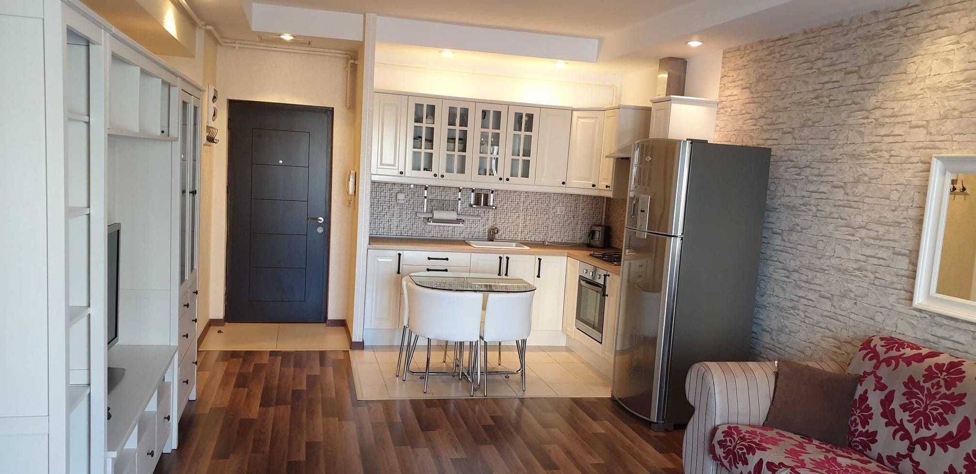 Apartament 2 Camere Cosmopolis - Poză 2