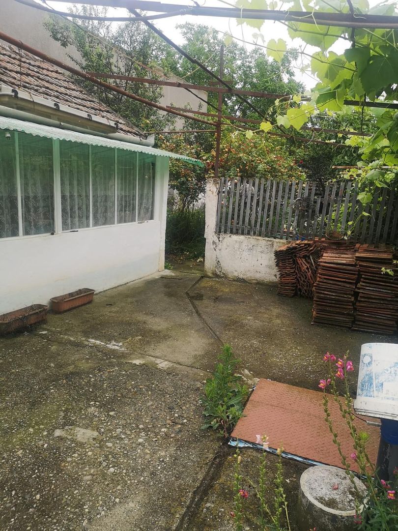 Casa pe parter cu teren 942 mp - Poză 9