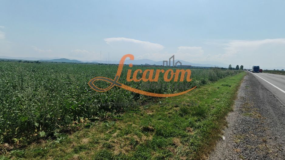 Teren intravilan 3,85 ha,Brasov DN 13 langa MILLE, OLYMPUS, ARKADA - Poză 2