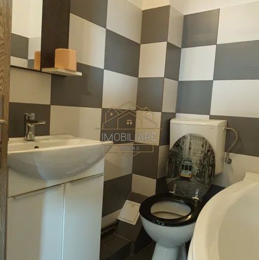 Apartament cu 3 camere, cu 2 etaje în Centru - Poză 8