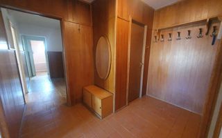 Vând apartament 4 camere/90 mp - Poză 1
