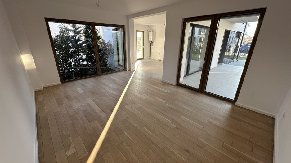 Casa cu 4 camere - Dumbarvita - Poză 4