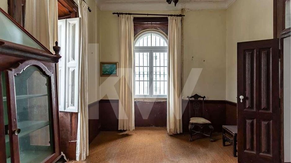 Se vinde Palatul Mesquita Pimentel - Poză 8