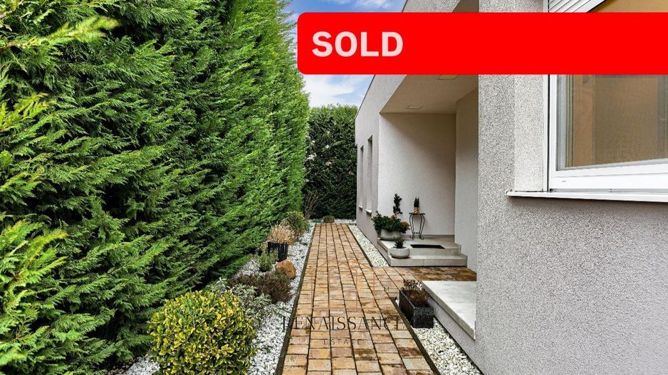 Dumbravita Casa Individuala pe Parter | 4 Camere 3 Bai | Mediteranean - Poză 1