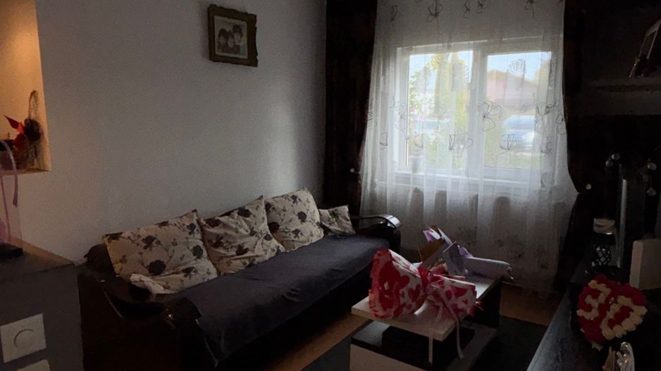 Apartament de vânzare 4 camere in Alba Iulia. - Poză 2