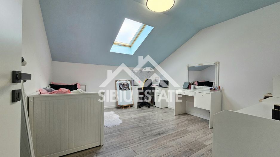 Casa 4 camere Sibiu dotari bune, pivnita, terasa - Poză 10