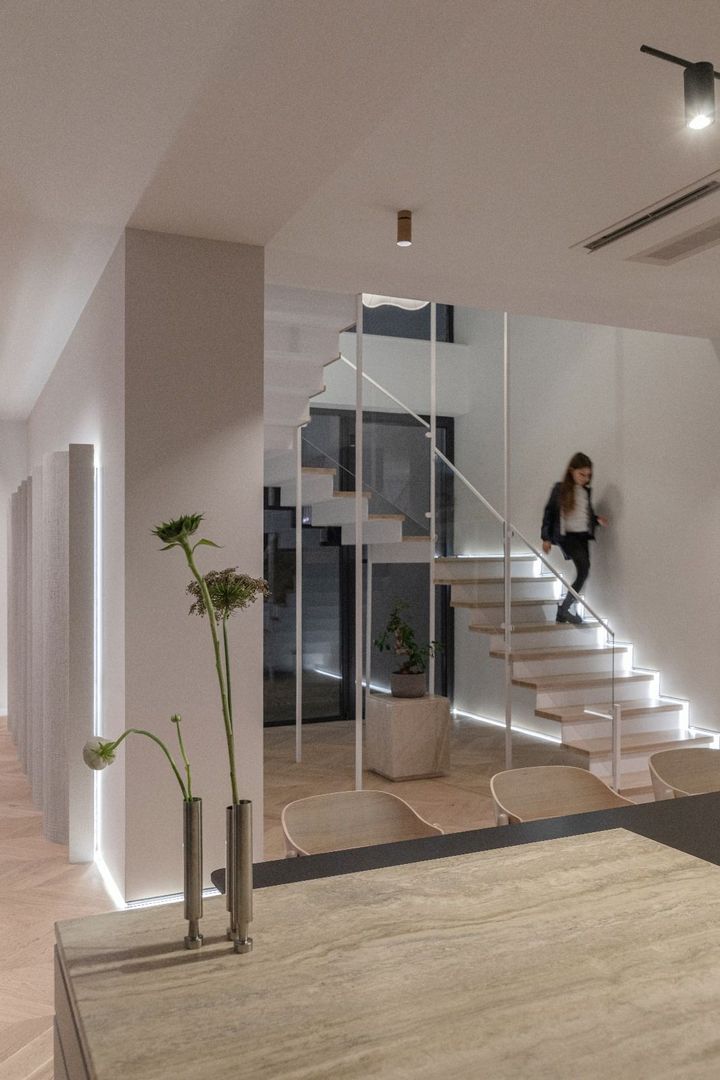 Vilă modernă cu piscină, finisaje premium și dotări de top - Poză 27