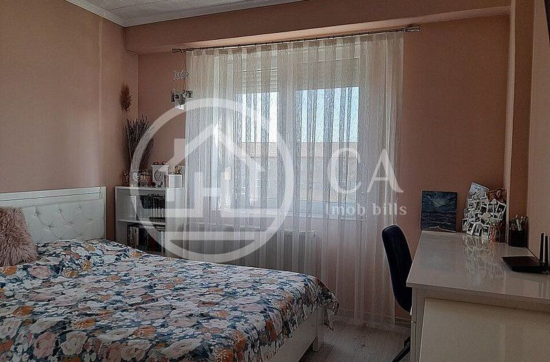 Apartament cu 4 camere de vanzare in Velenta, Oradea - Poză 12