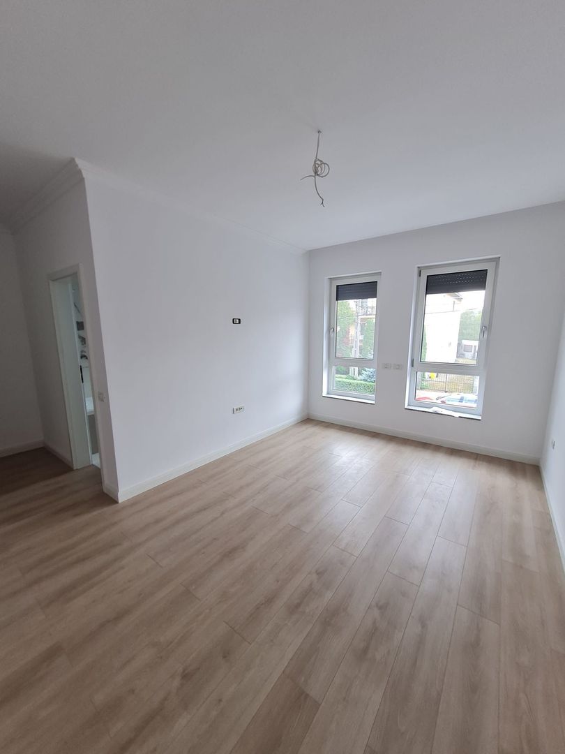 Proiect deosebit la 5 minute de Iulius Town - Poză 38