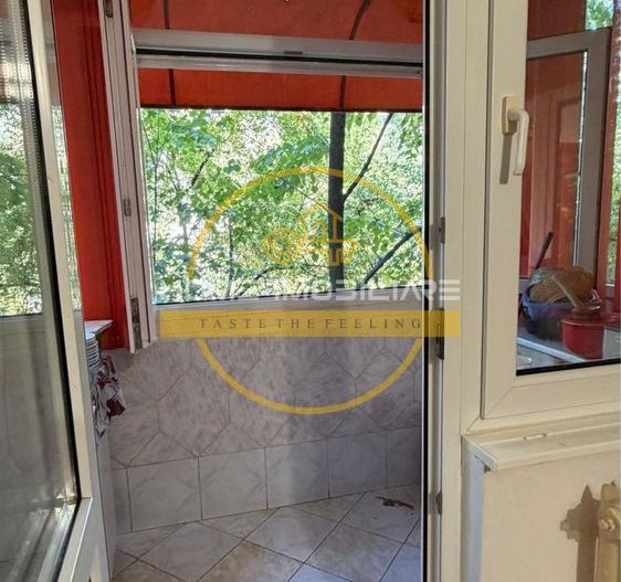Apartament  2 camere Alexandru cel bun ! - Poză 3